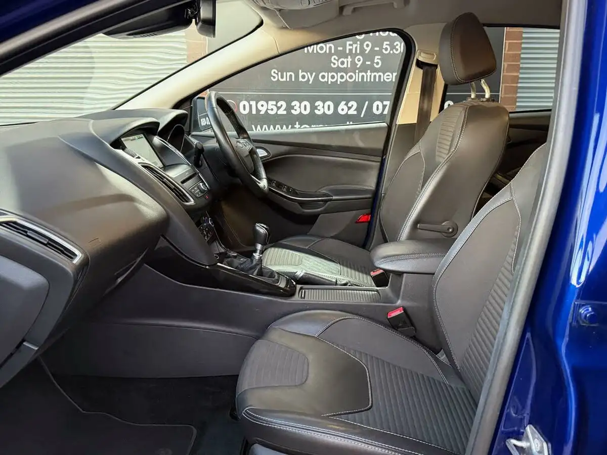 2016-ford-focus-10t-titanium-x-125ps-hatchback-big-32