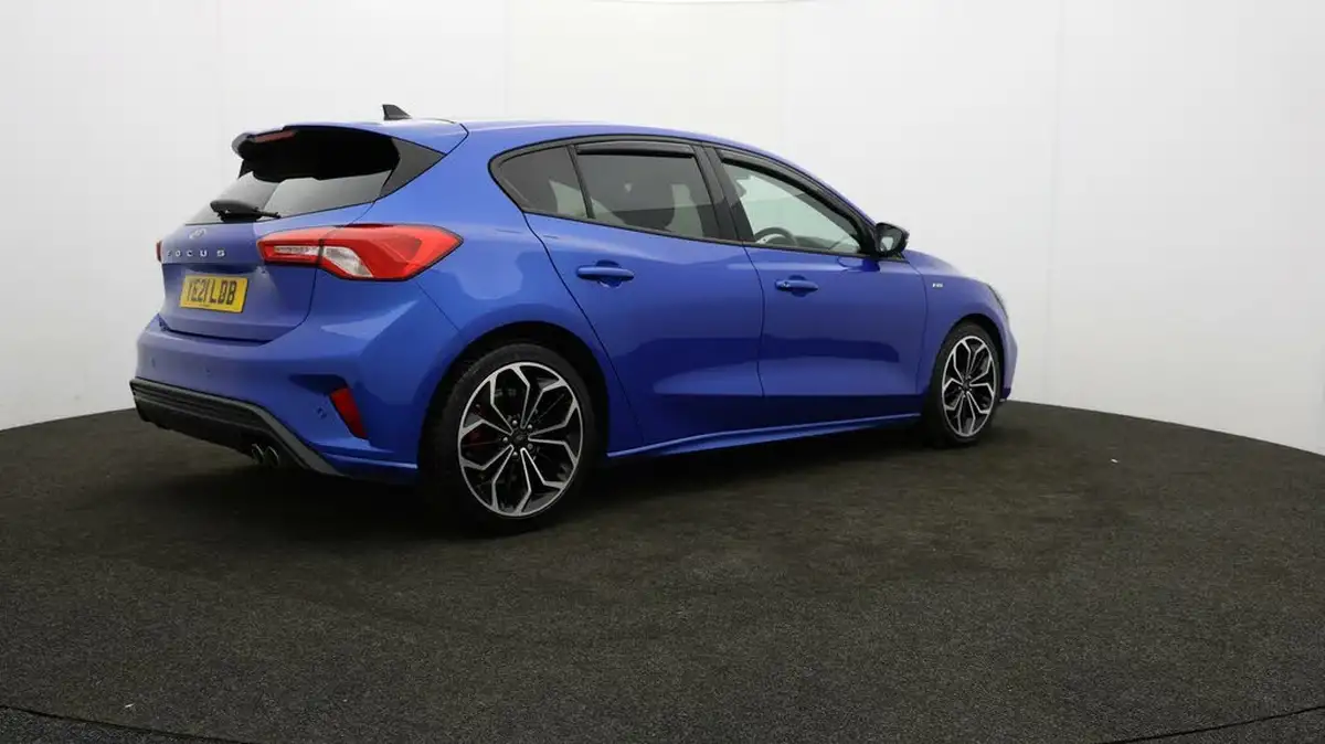 2020-ford-focus-15-st-line-x-hatchback-auto-big-6