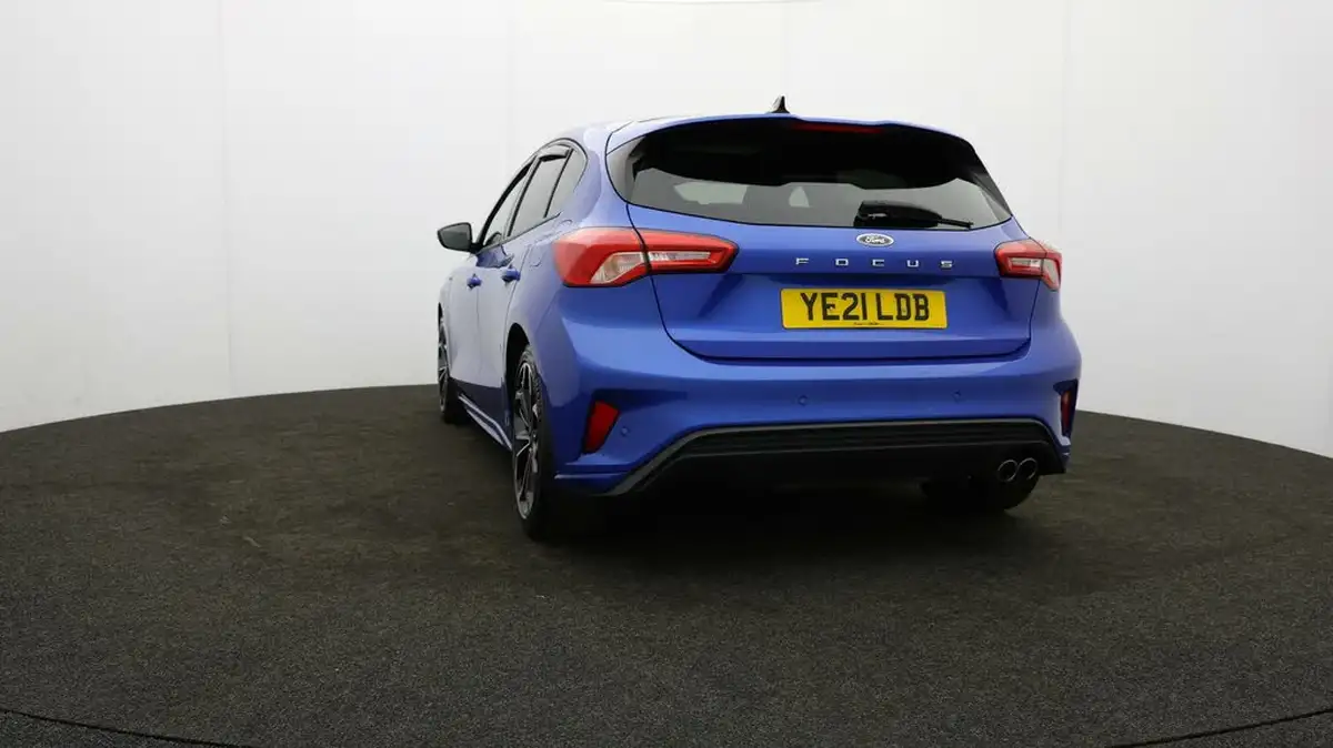 2020-ford-focus-15-st-line-x-hatchback-auto-big-24