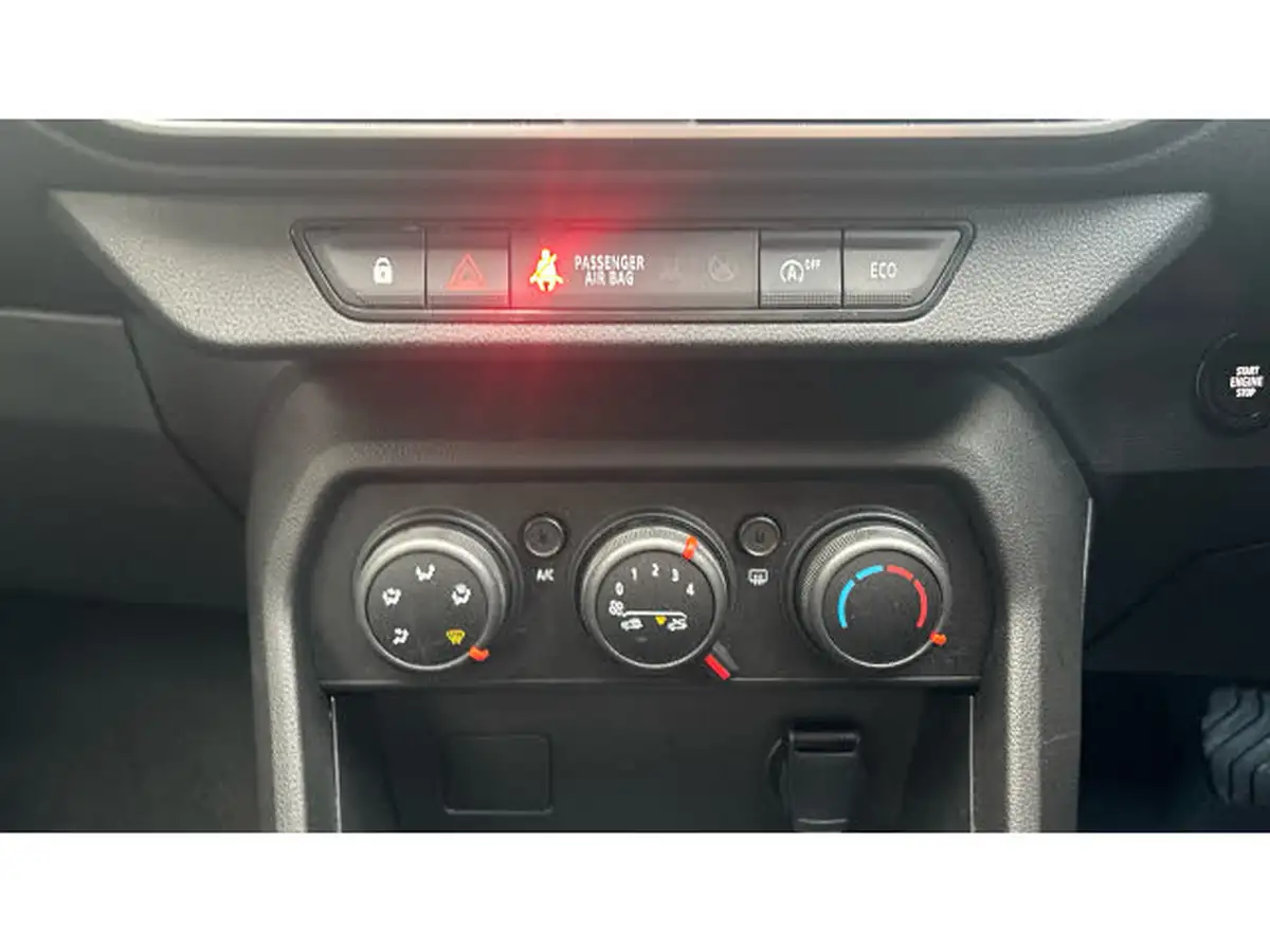 2023-dacia-sandero-10-tce-expression-90bhp-cvt-big-13