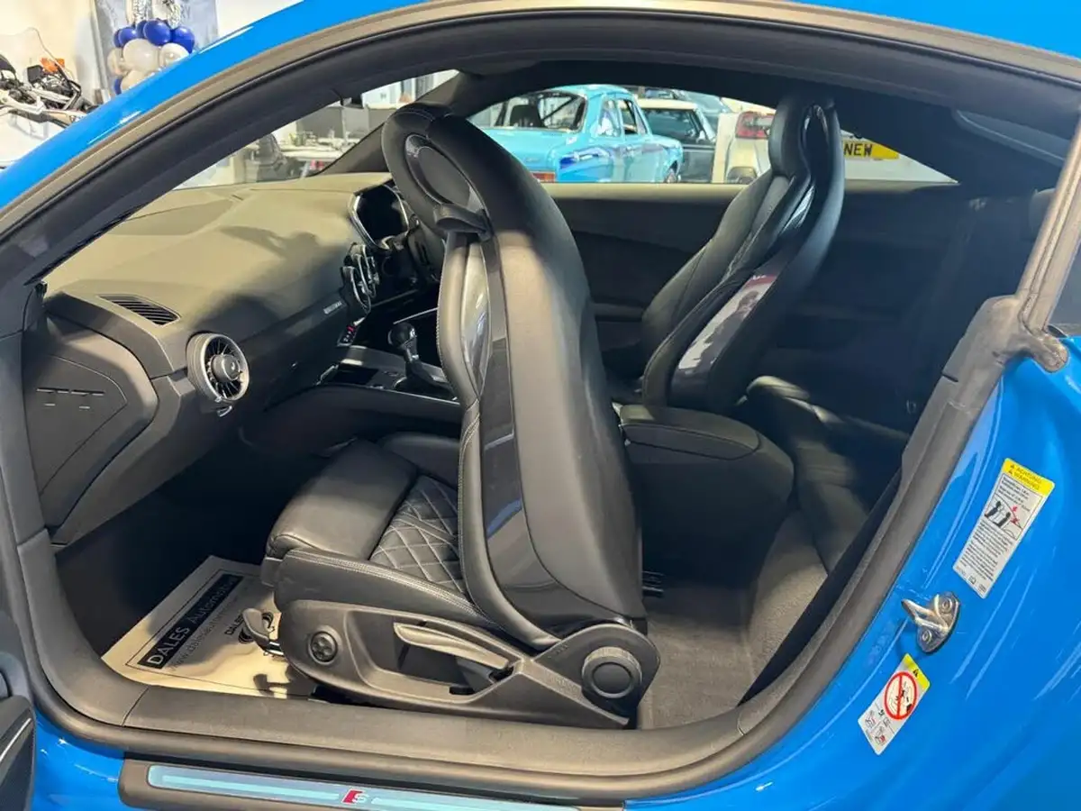 2020-audi-tt-coupe-20-40-tfsi-black-edition-big-30