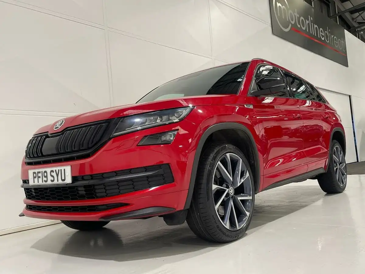2019-skoda-kodiaq-20tdi-sportline-190ps-seats-scr-dsg-big-15