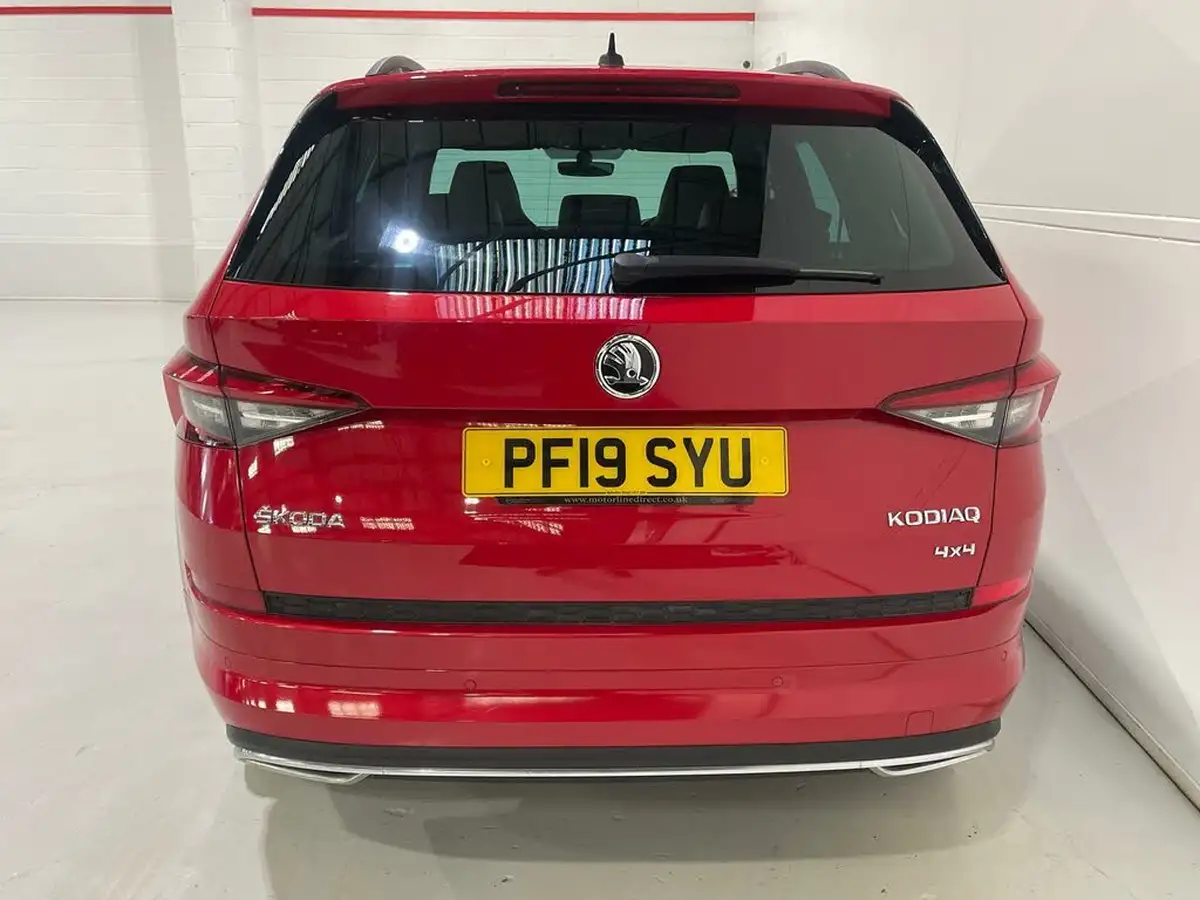 2019-skoda-kodiaq-20tdi-sportline-190ps-seats-scr-dsg-big-31
