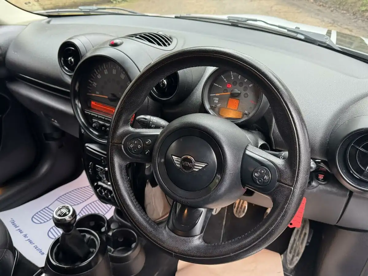 2015-mini-paceman-16-cooper-s-184bhp-all4-big-1
