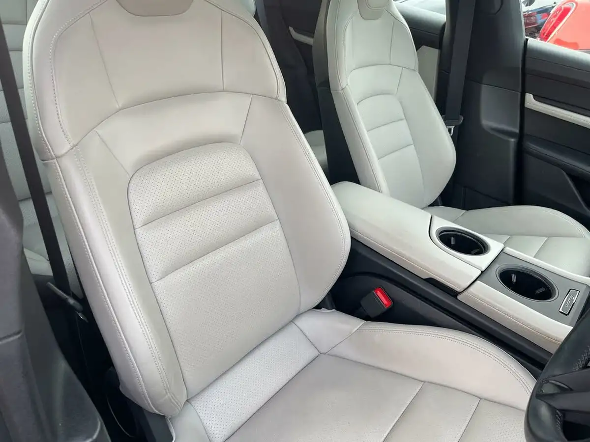 2020-porsche-taycan-e-4s-571ps-performance-battery-plus-big-61