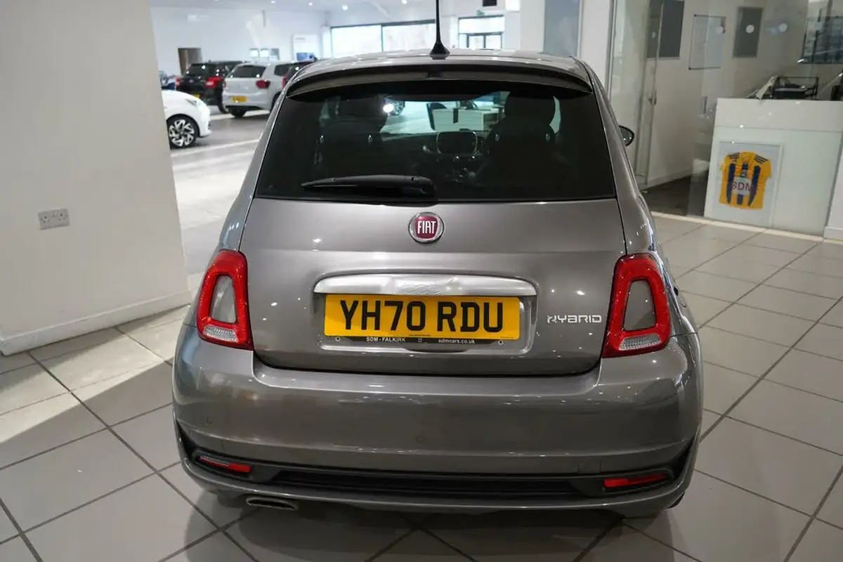 2020-fiat-500-10-rockstar-big-11
