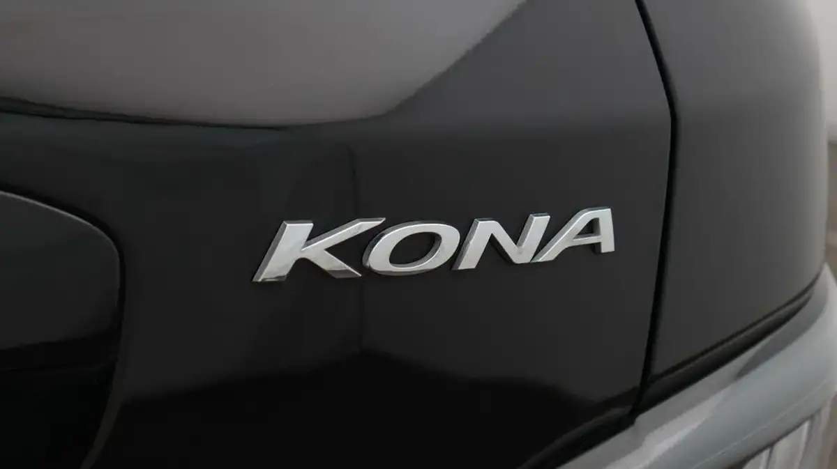 2022-hyundai-kona-16-gdi-premium-big-22