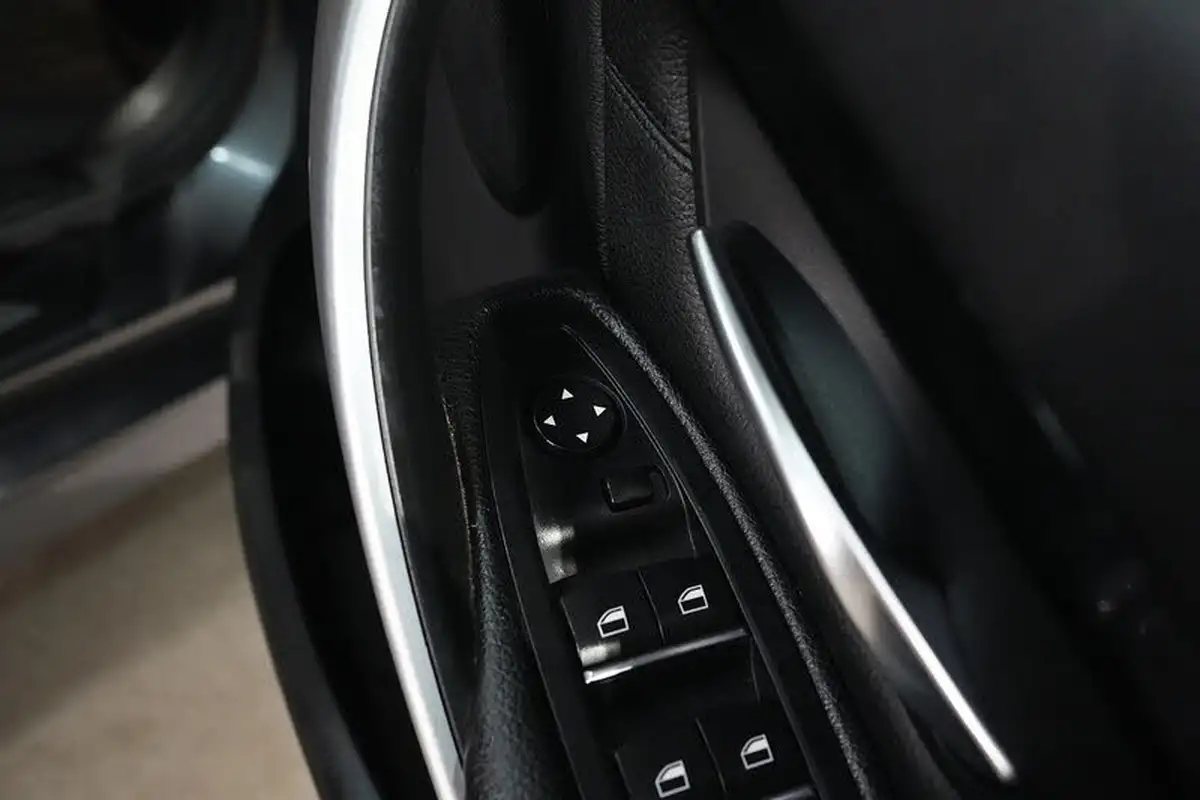 2018-bmw-3-series-20-320i-m-sport-touring-5d-auto-big-33