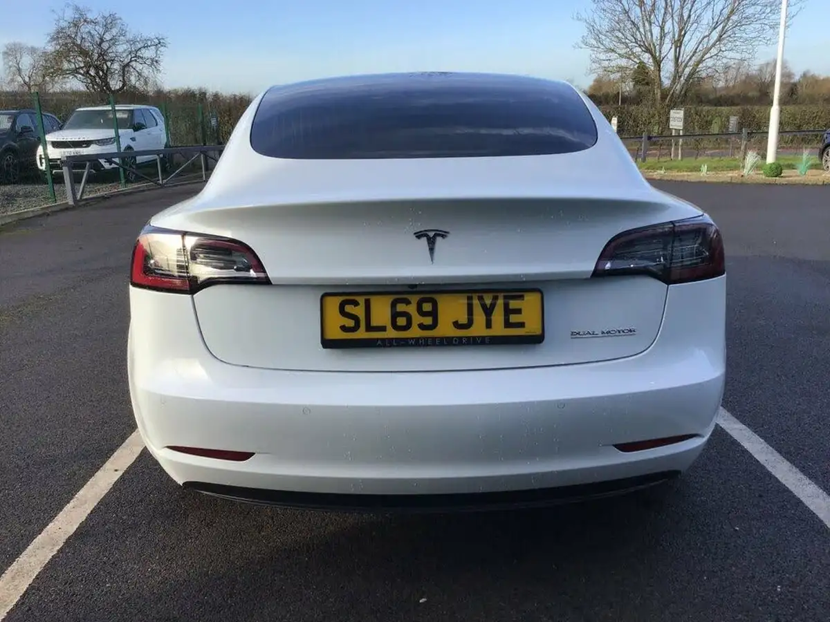 2019-tesla-model-3-e-4x4-performance-pack-big-6