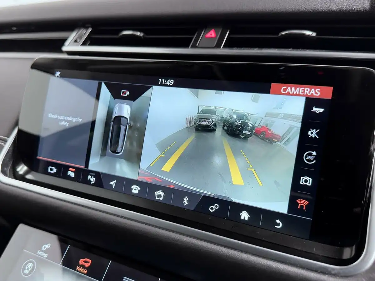 2018-land-rover-range-rover-velar-big-54