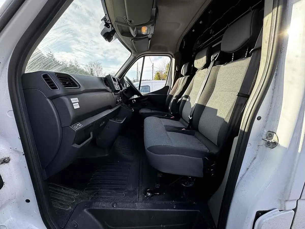 2020-renault-master-e-mm31-i-ze-business-76bhp-medium-roof-auto-big-36