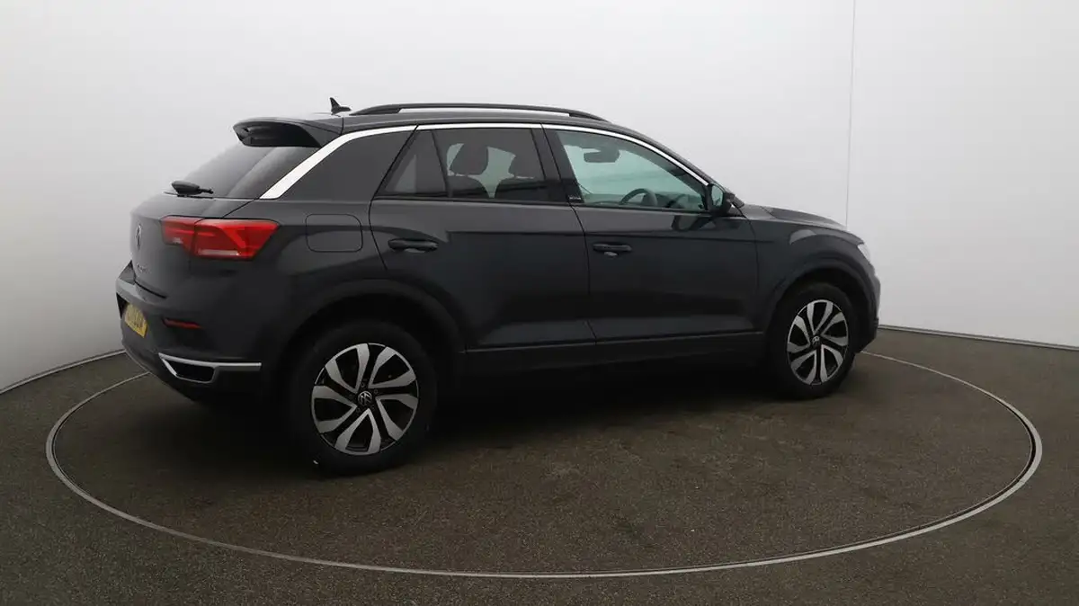 2022-volkswagen-t-roc-10-tsi-active-hatchback-5d-big-44