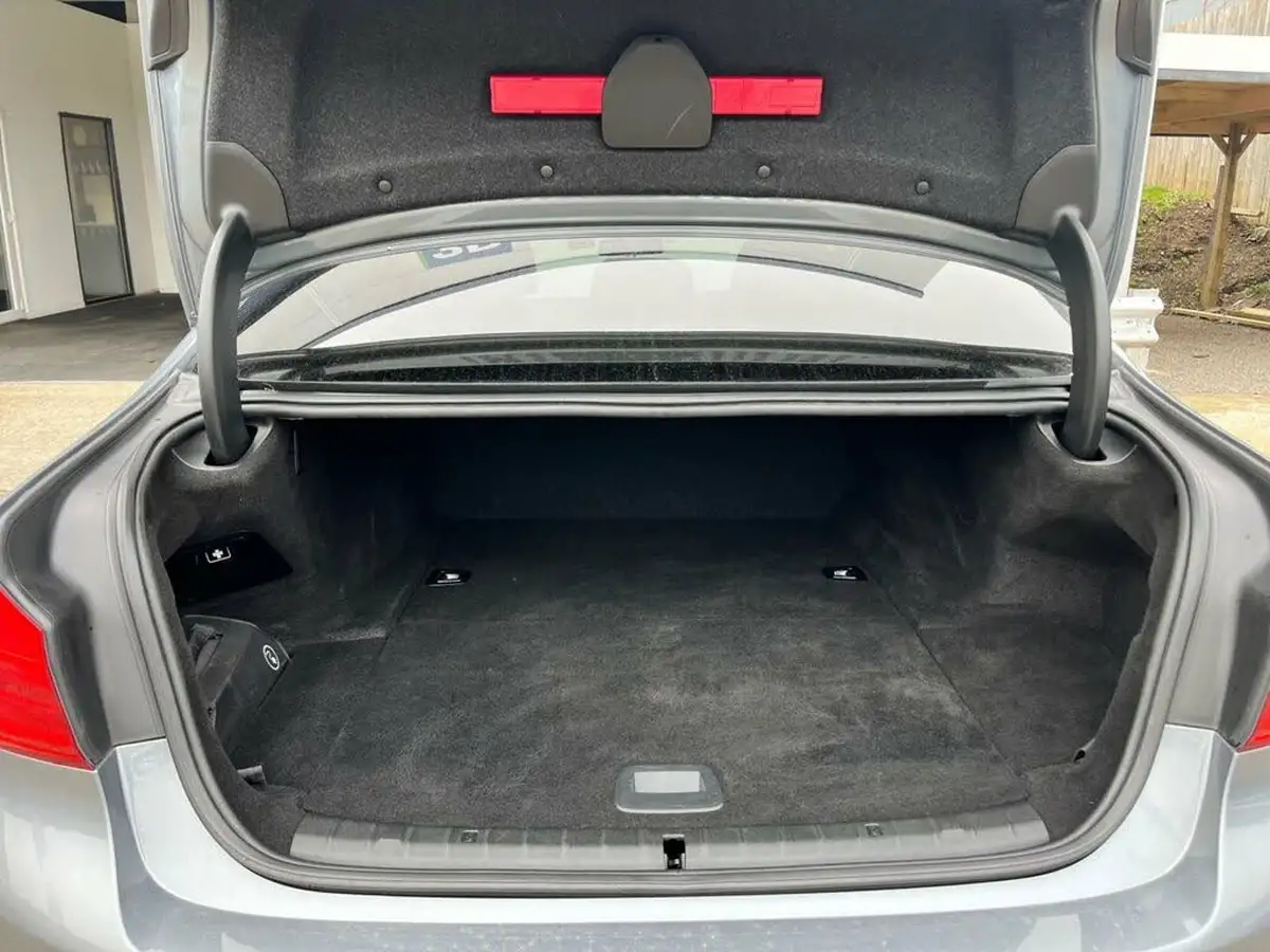 2018-bmw-5-series-20-530e-m-sport-big-25