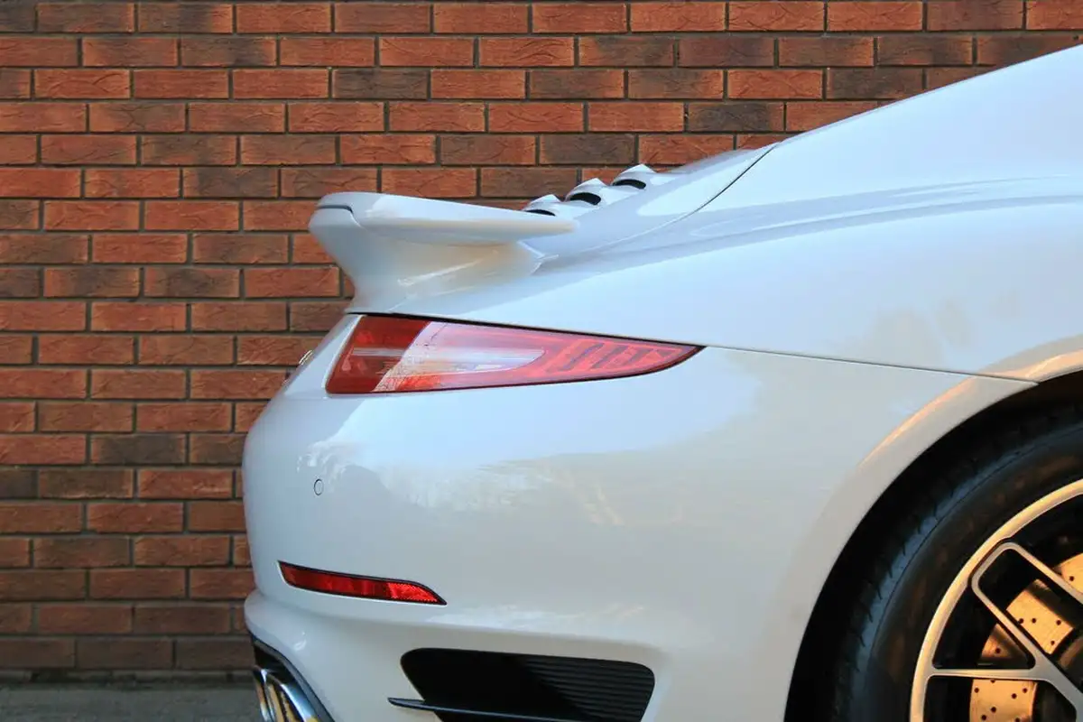 2015-porsche-911-38-turbo-coupe-big-45