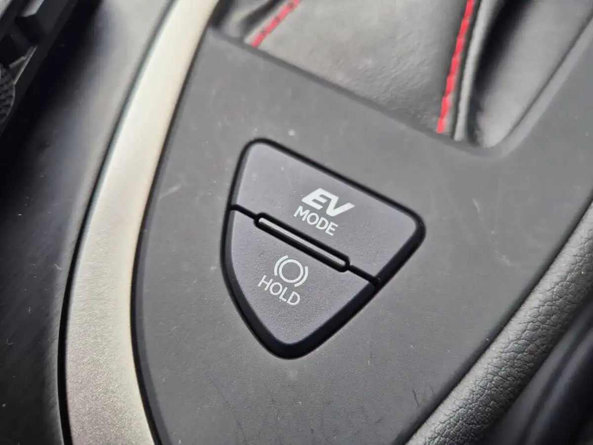 2019-lexus-ux-250h-20-f-sport-premium-plus-packsun-e-four-big-28