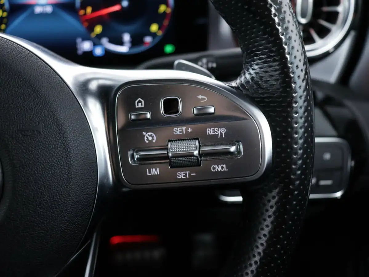 2021-mercedes-benz-cla-13-cla-180-amg-line-premium-plus-coupe-4d-big-28