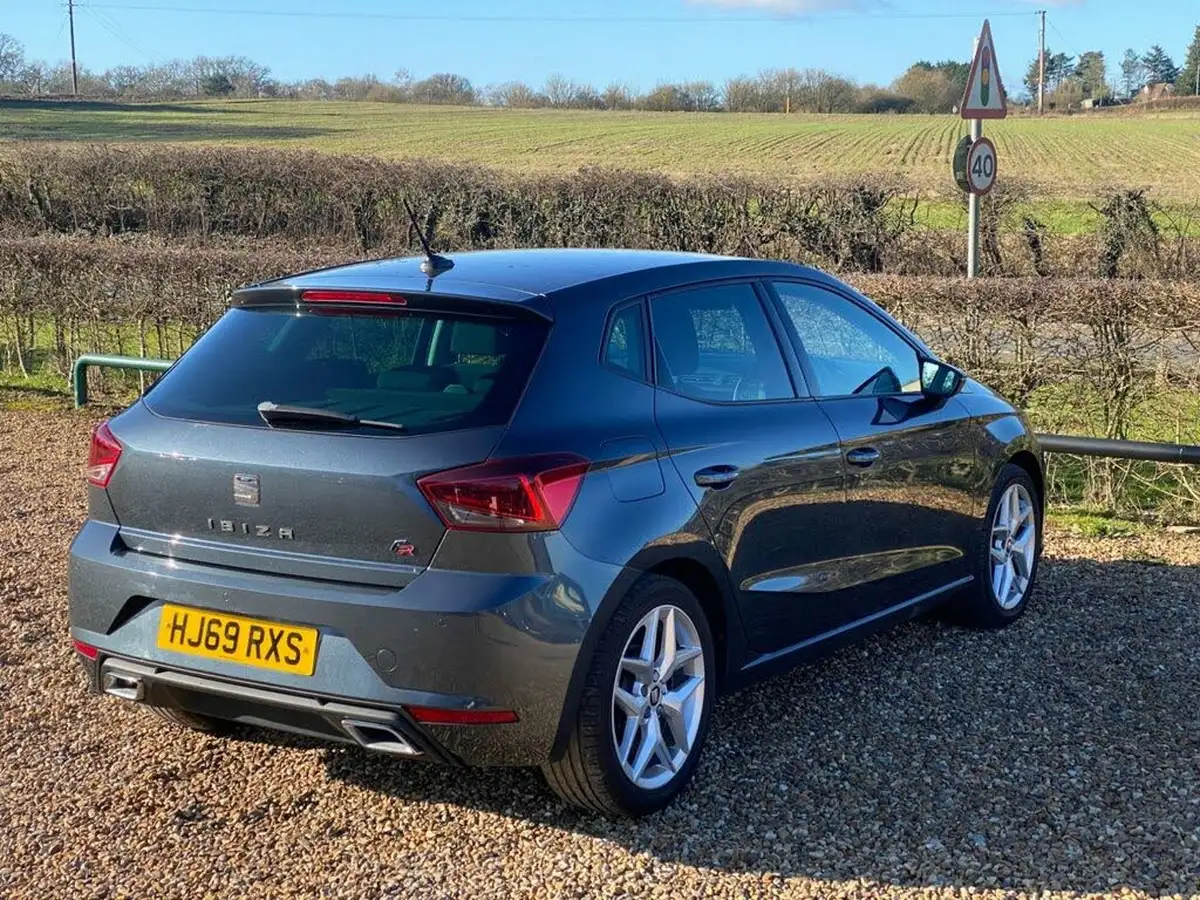 2019-seat-ibiza-10-mpi-fr-big-17