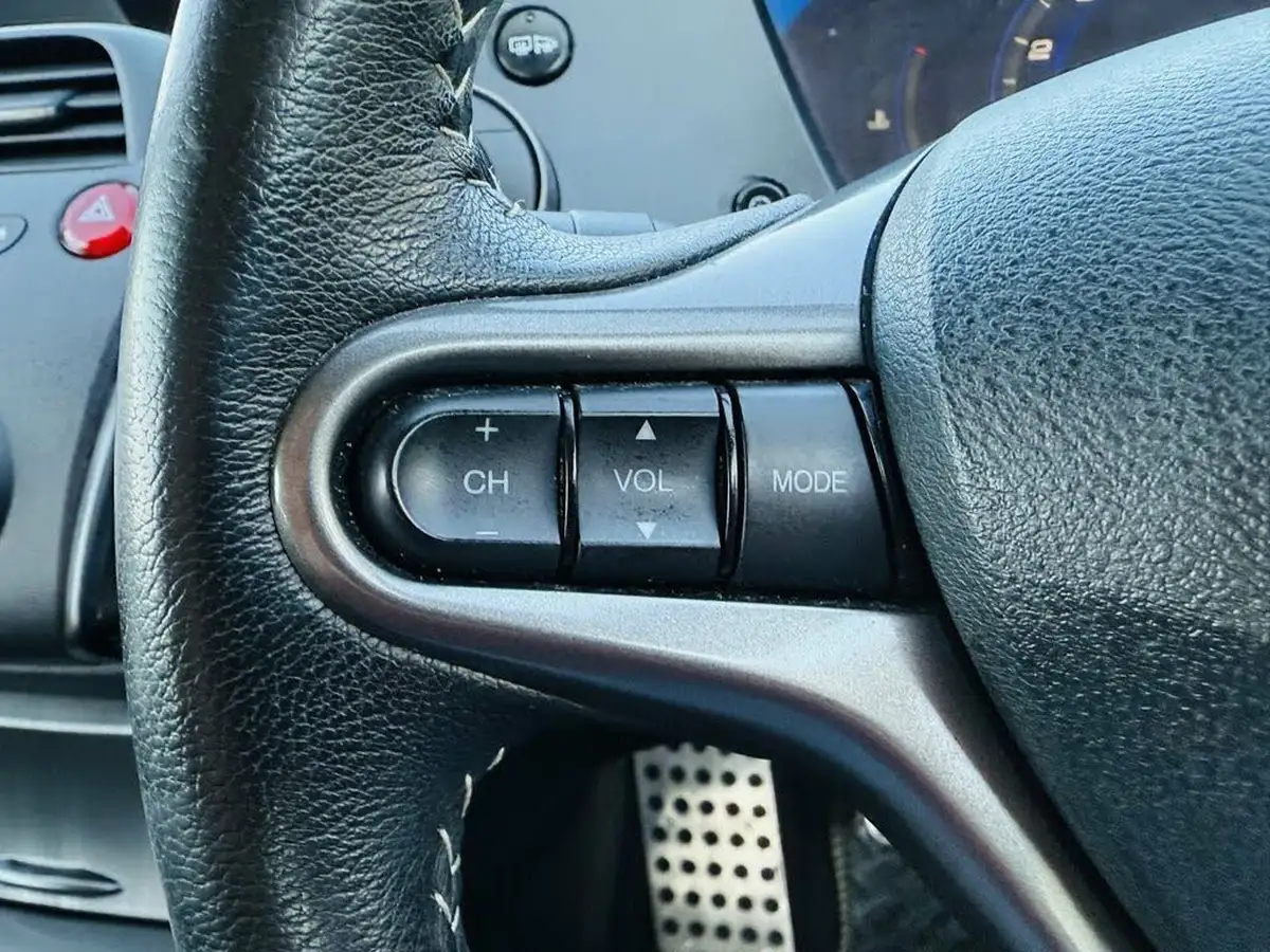 2011-honda-civic-14-type-s-i-vtec-big-13