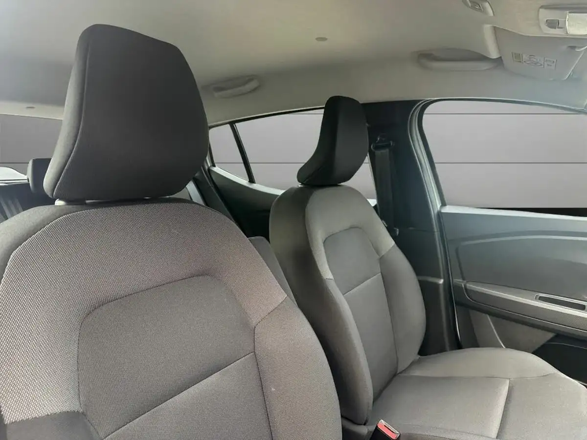 2021-dacia-sandero-10-sce-essential-big-10