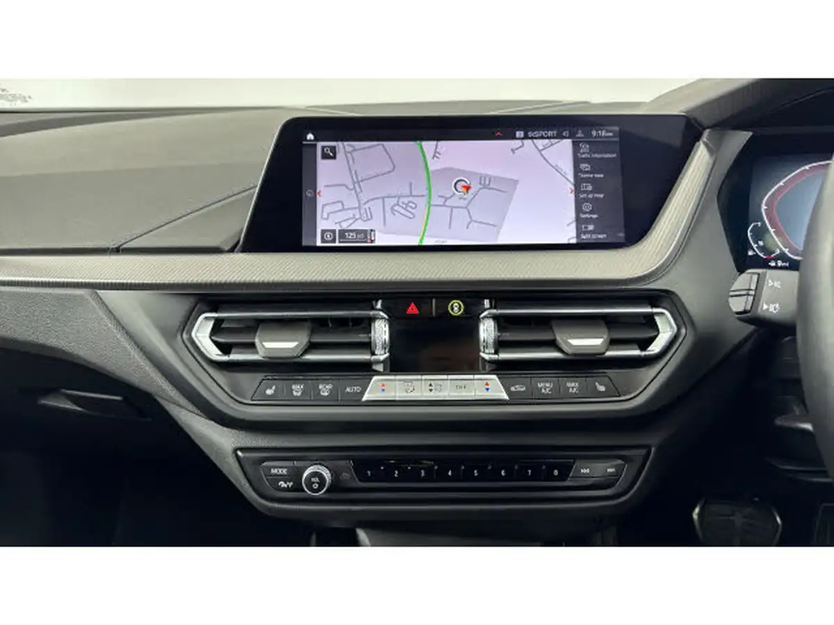 2023-bmw-1-series-15-118i-m-sport-lcp-dct-big-7