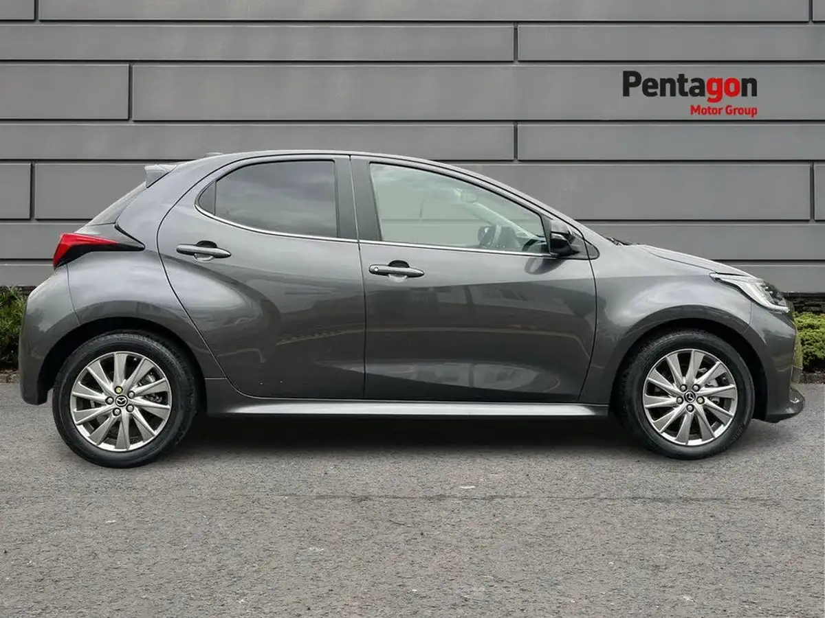2023-mazda-mazda2-15-select-big-13
