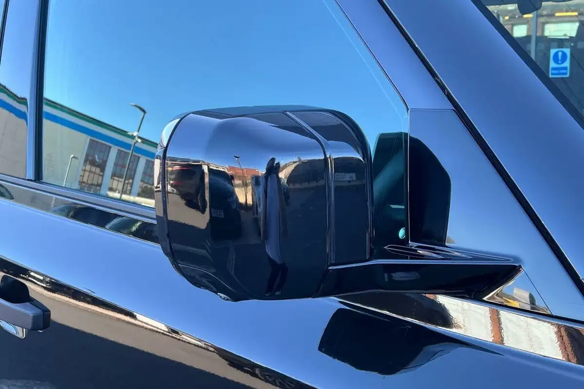 2024-land-rover-90-defender-30-d250-hard-top-standard-90-big-56