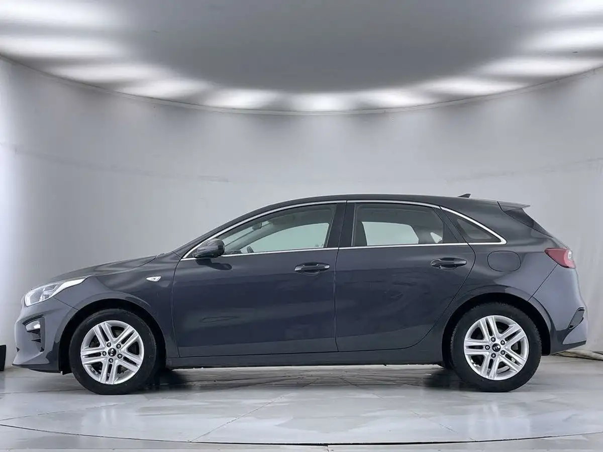 2019-kia-ceed-16crdi-2-eco-hatchback-big-15