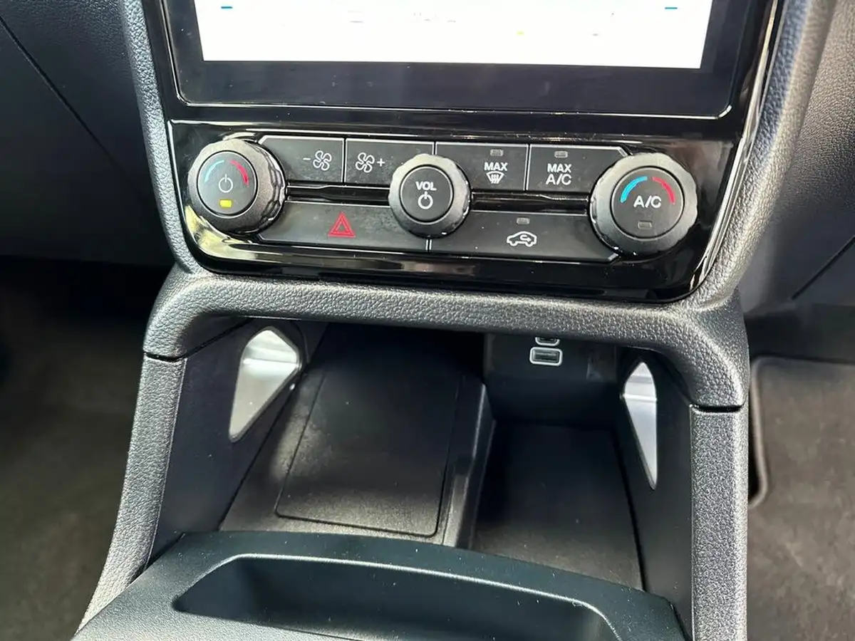 2024-ford-ranger-20-ecoblue-wildtrak-double-cab-205pseu6d-big-23