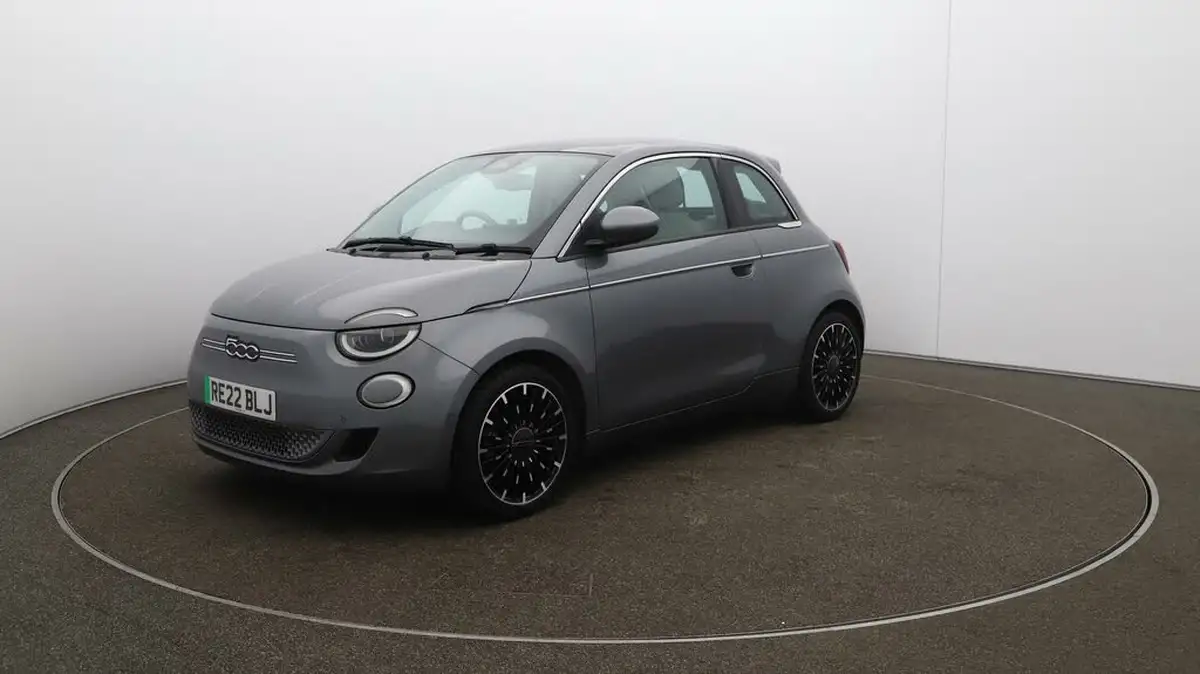2022-fiat-500-e-la-prima-big-3