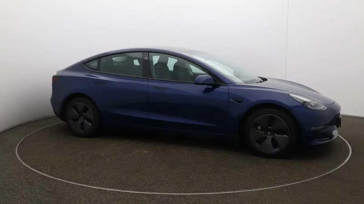 2021-tesla-model-3-e-long-range-awd-big-37