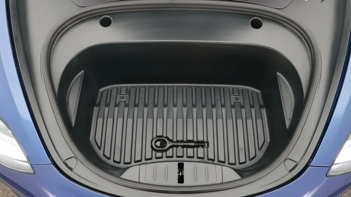 2021-tesla-model-3-e-long-range-awd-big-19