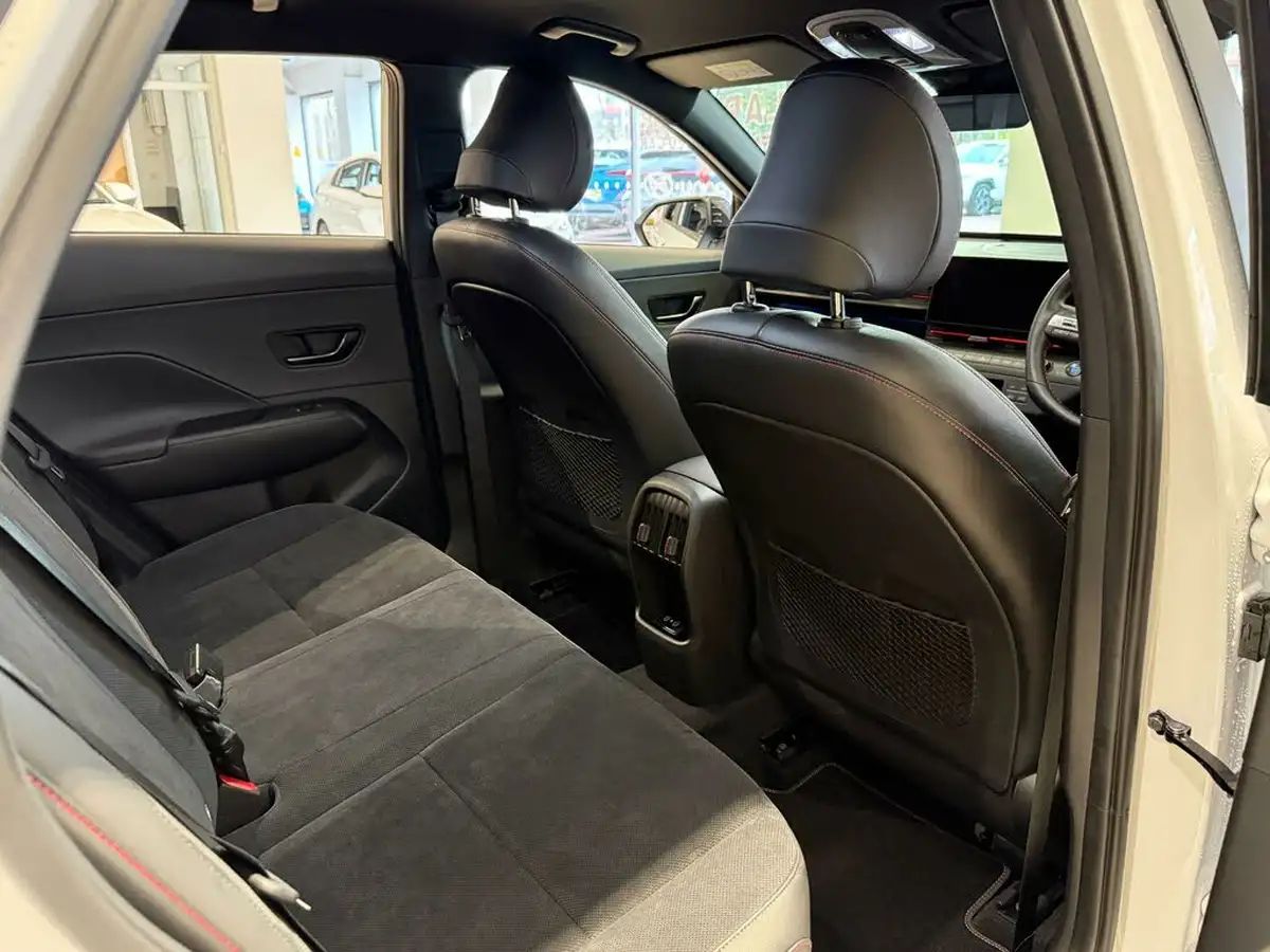 2024-hyundai-kona-16-t-gdi-n-line-s-198ps-dct-big-13