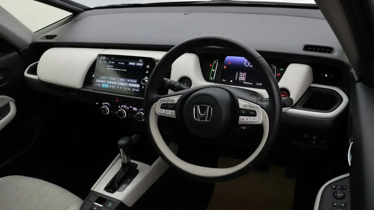 2021-honda-jazz-15-i-mmd-ex-107ps-big-8