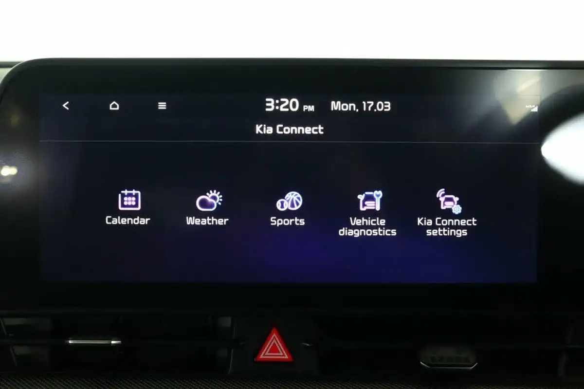 2022-kia-sportage-16-t-gdi-gt-line-226bhp-hev-1598cc-auto-big-39