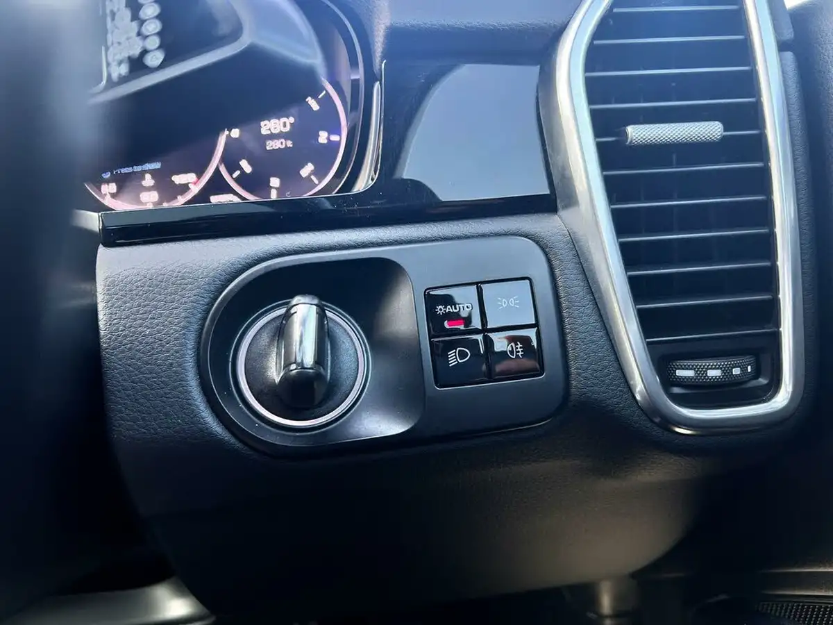 2020-porsche-cayenne-29-v6-s-coupe-big-68