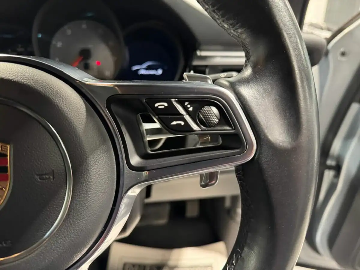 2019-porsche-macan-30-v6-s-big-23