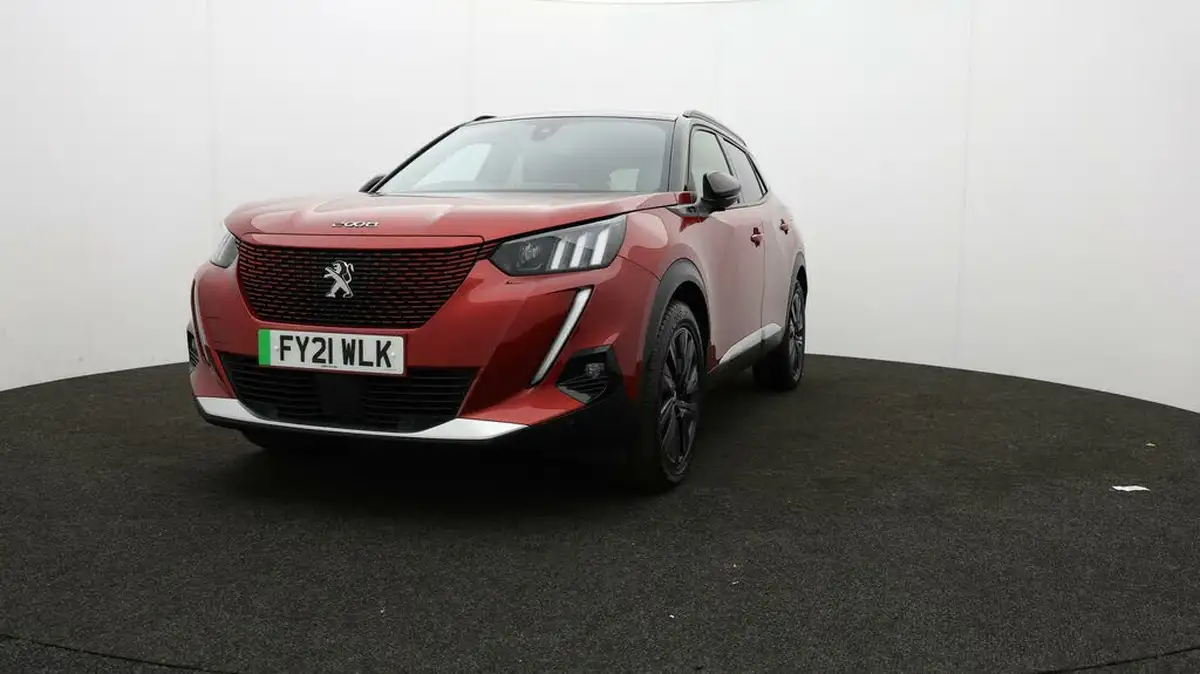 2021-peugeot-2008-suv-e-gt-premium-big-56