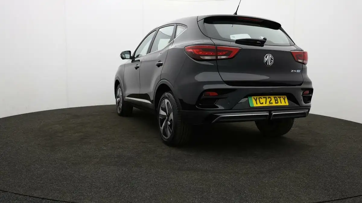 2022-mg-zs-suv-e-se-ev-156ps-long-range-big-4