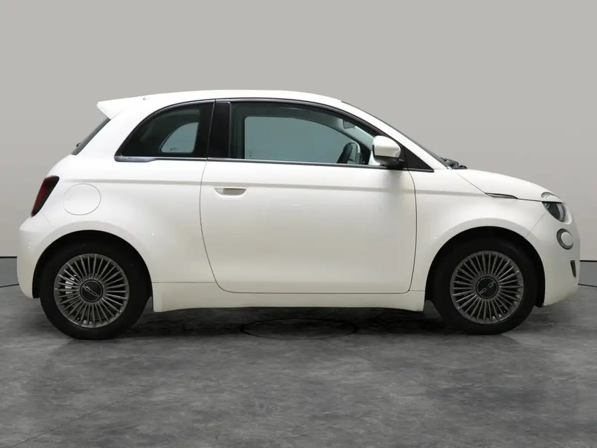 2022-fiat-500-e-icon-117bhp-big-10
