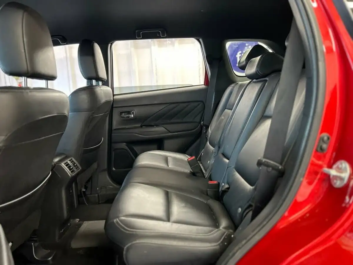2019-mitsubishi-outlander-24-4h-phev-big-15