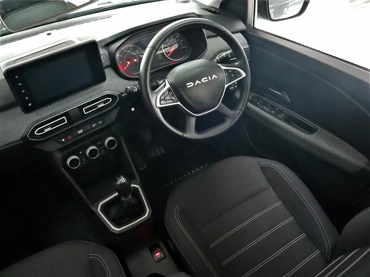 2023-dacia-jogger-10-tce-expression-big-20