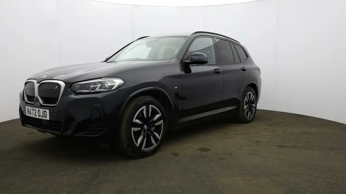 2022-bmw-ix3-e-m-sport-big-2