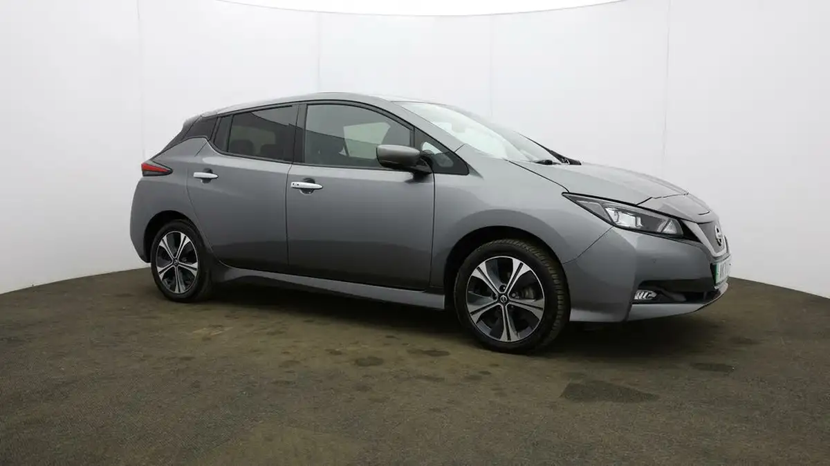 2021-nissan-leaf-e-e-tekna-big-49
