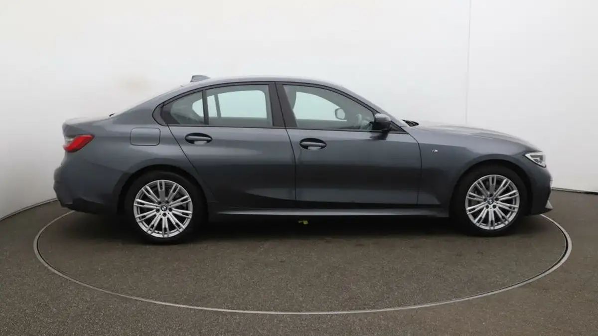 2019-bmw-3-series-20-330e-m-sport-plus-pack-big-49