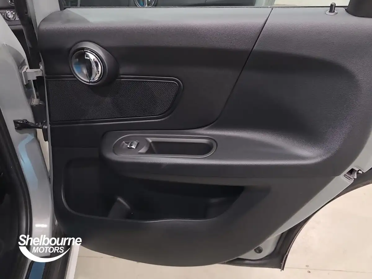 2021-mini-countryman-15-cooper-classic-auto-big-42