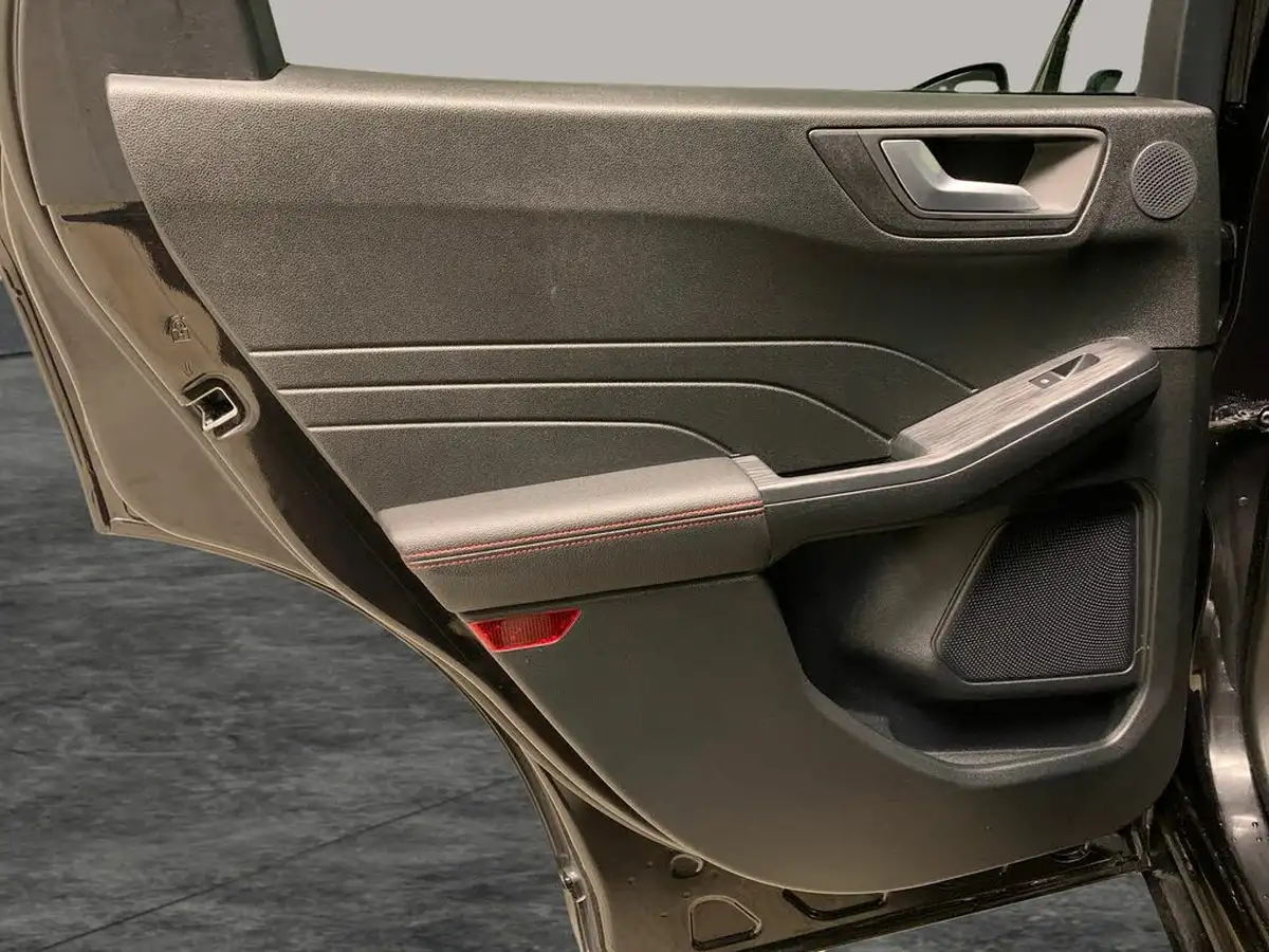 2020-ford-kuga-25t-st-line-big-23