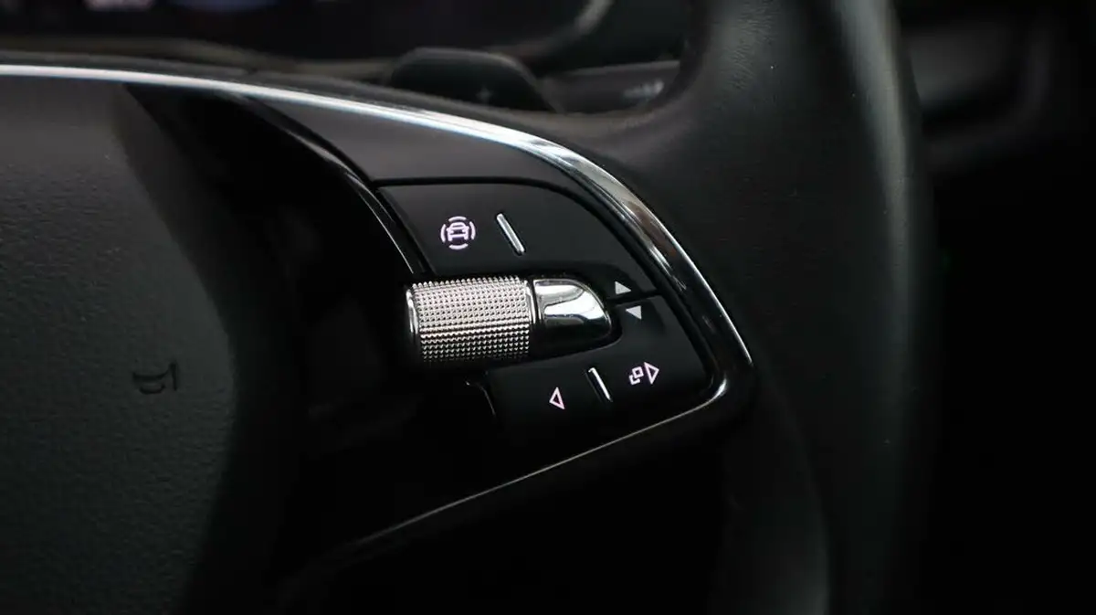 2021-skoda-octavia-14-tsi-se-technology-estate-big-24