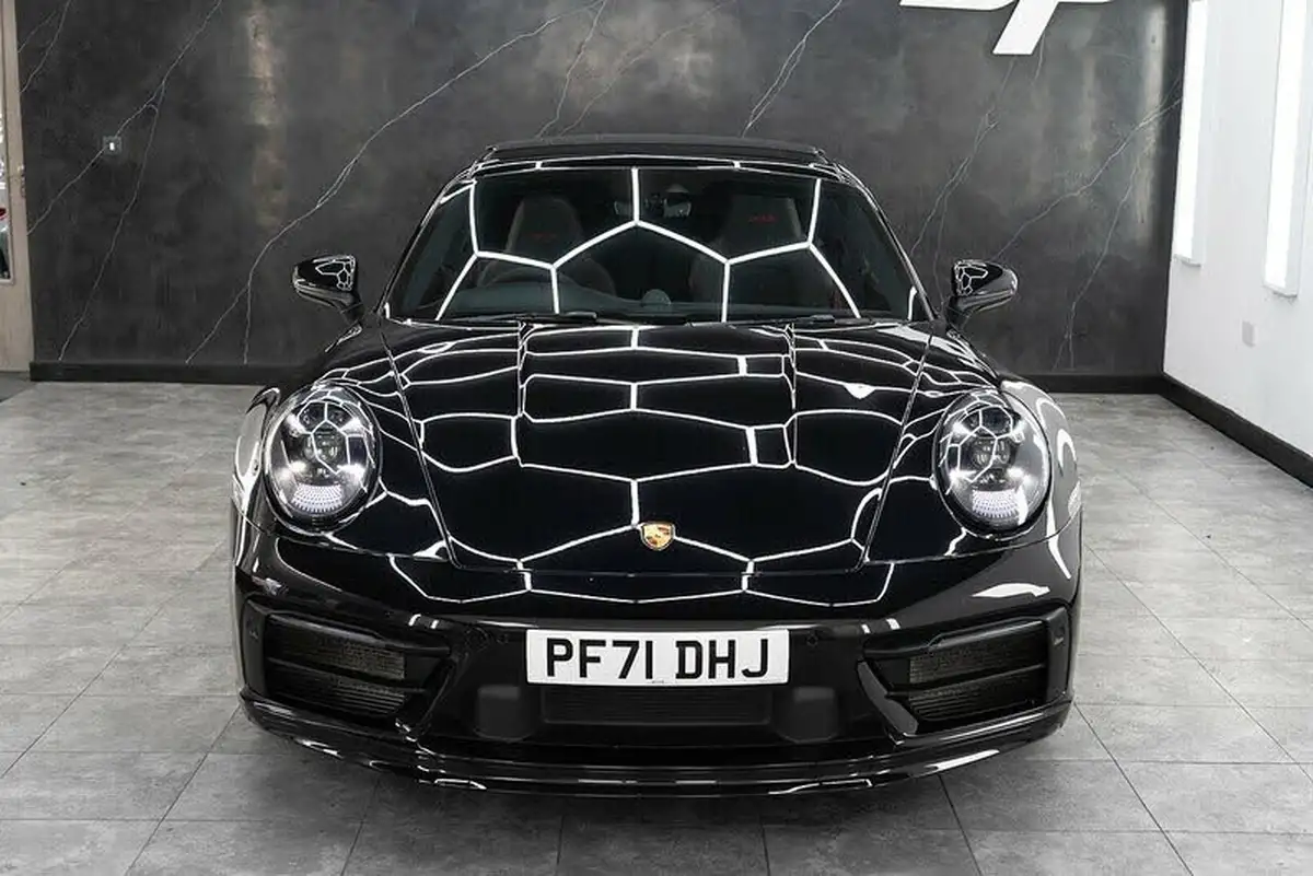 2022-porsche-911-30-carrera-gts-coupe-big-30