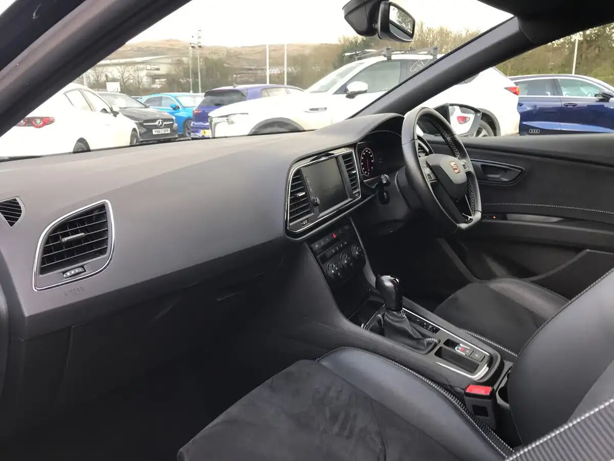 2020-seat-leon-20-tsi-cupra-300-4drive-ss-estate-big-4