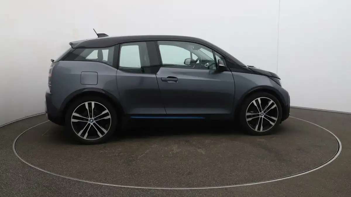 2019-bmw-i3-big-8